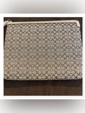 NEW Vintage Coach tablet IPAD case, signature C pattern